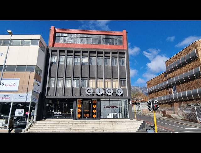 210M² FULL FLOOR TO LET IN WOODSTOCK